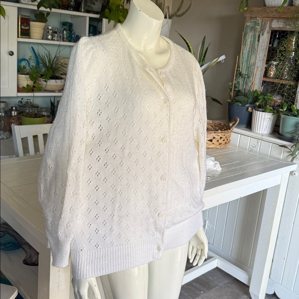 Vintage 1970z small knit White Button-Up Women's cardigan Sweater - Picture 8 of 9